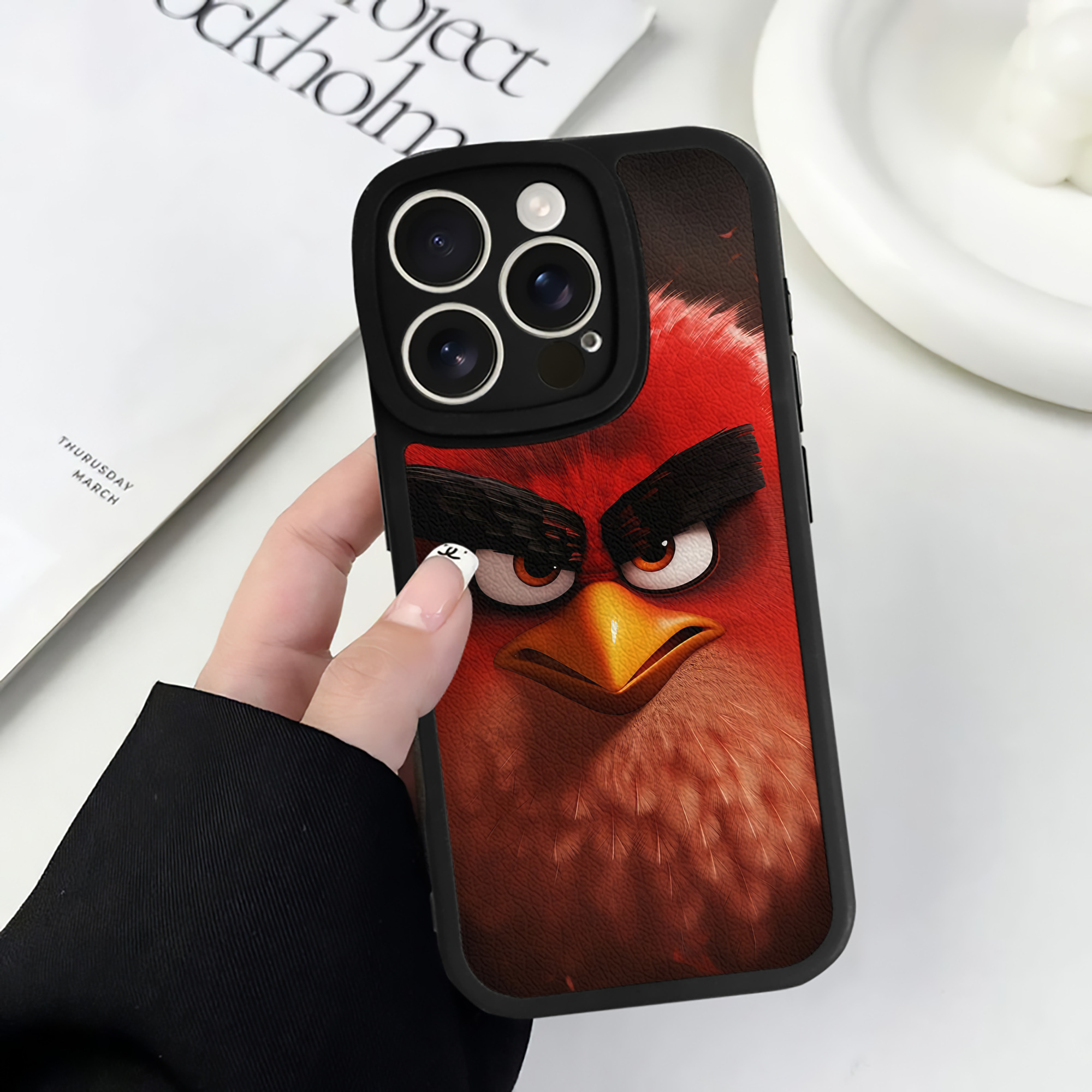 （画像用） Angry Birds アングリーバード 【iPhone 16シリーズ対応】シリコンスマホケース（レザー調） 材質：シリコン